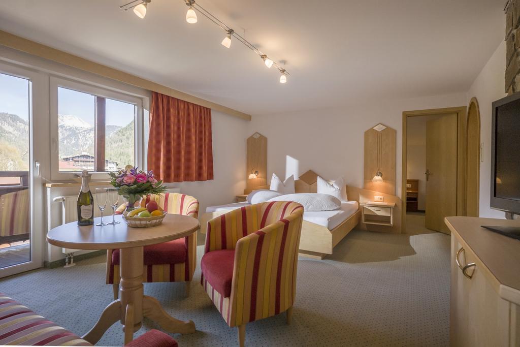Hotel Enzian Pertisau Kültér fotó