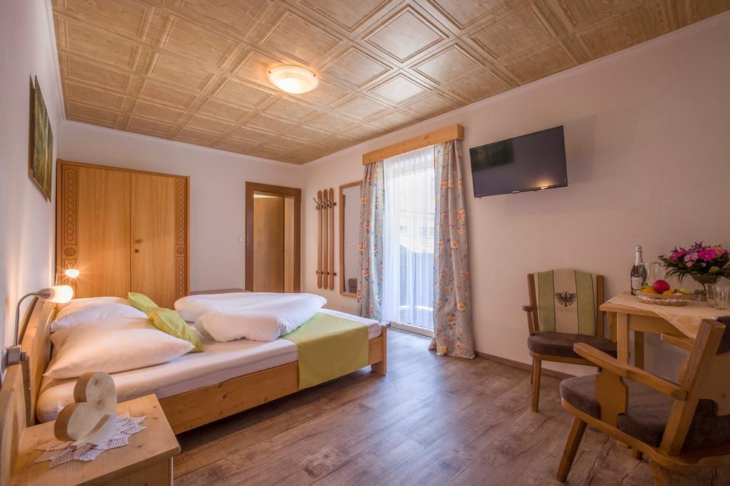 Hotel Enzian Pertisau Kültér fotó