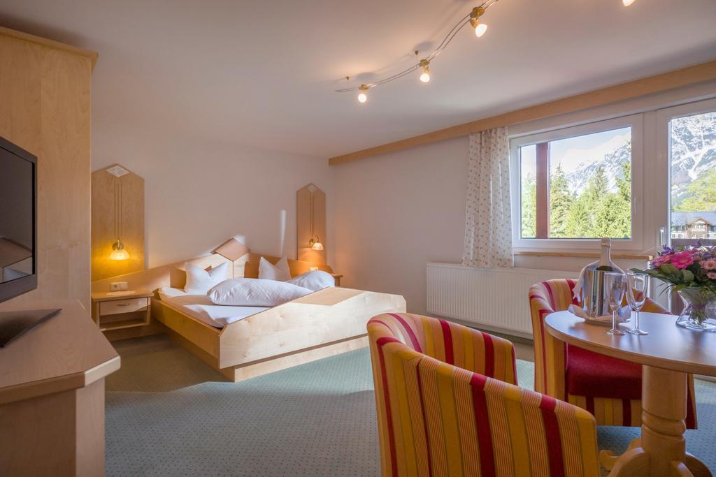 Hotel Enzian Pertisau Kültér fotó